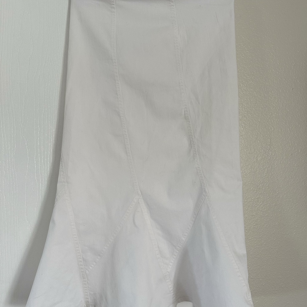 New Creation Modest Denim Jean White Skirt Size Small